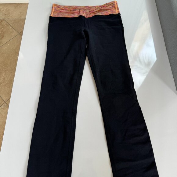 LuLuLemon Leggings with a rainbow waist - Picture 2 of 8